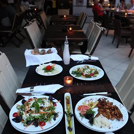 Hotel Ak Efe Edırne 2*